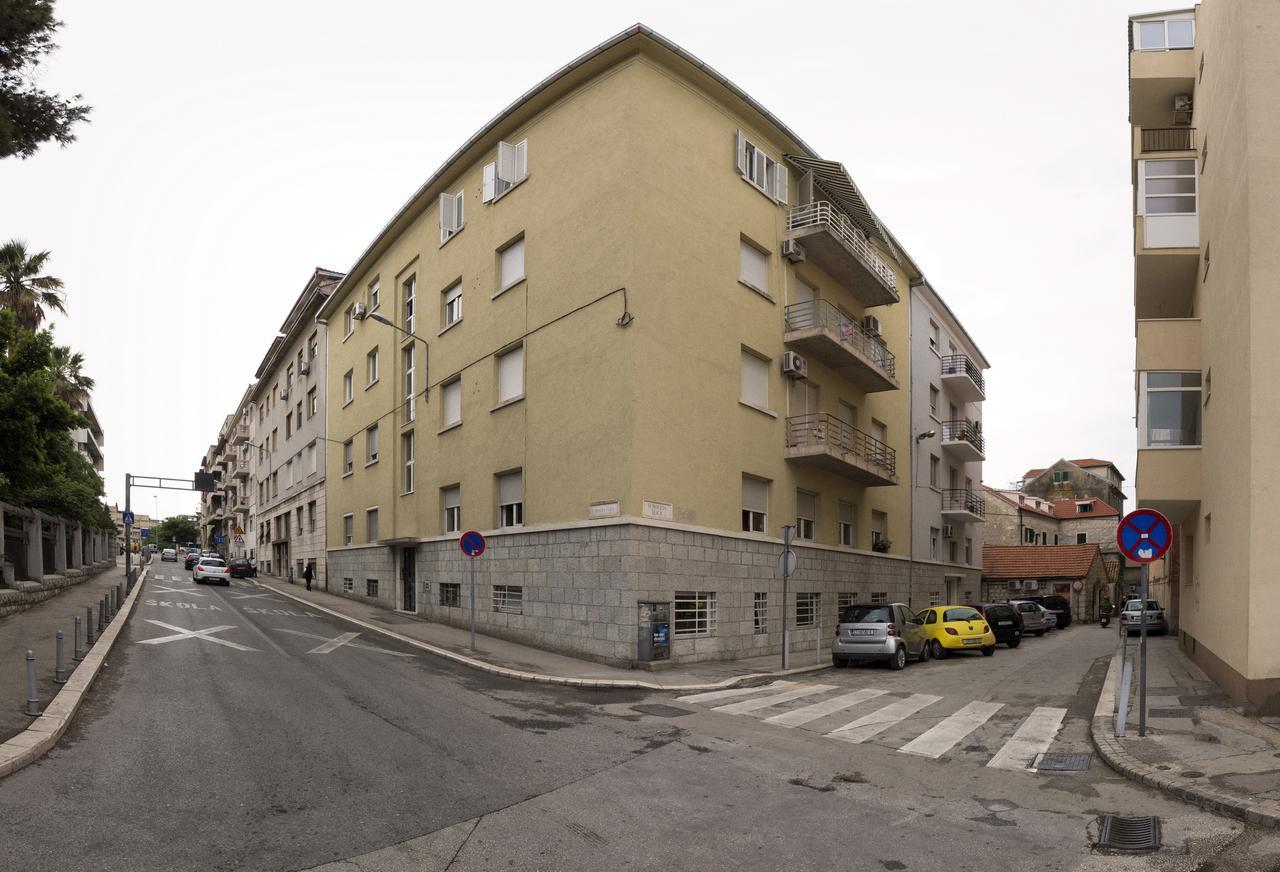 Guesthause Antonio Hotel Split Exterior photo